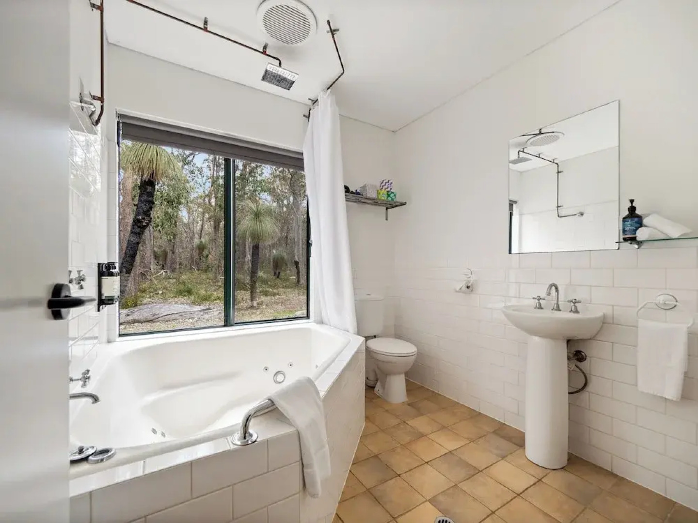 Island Brook Estate Vineyard and Chalets