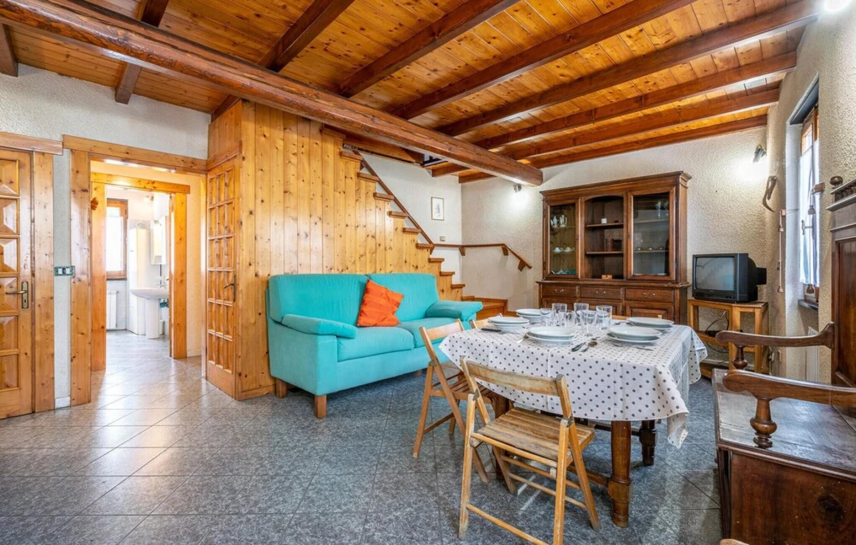 Stunning Home in Loco di Rovegno With Wifi and 2 Bedrooms