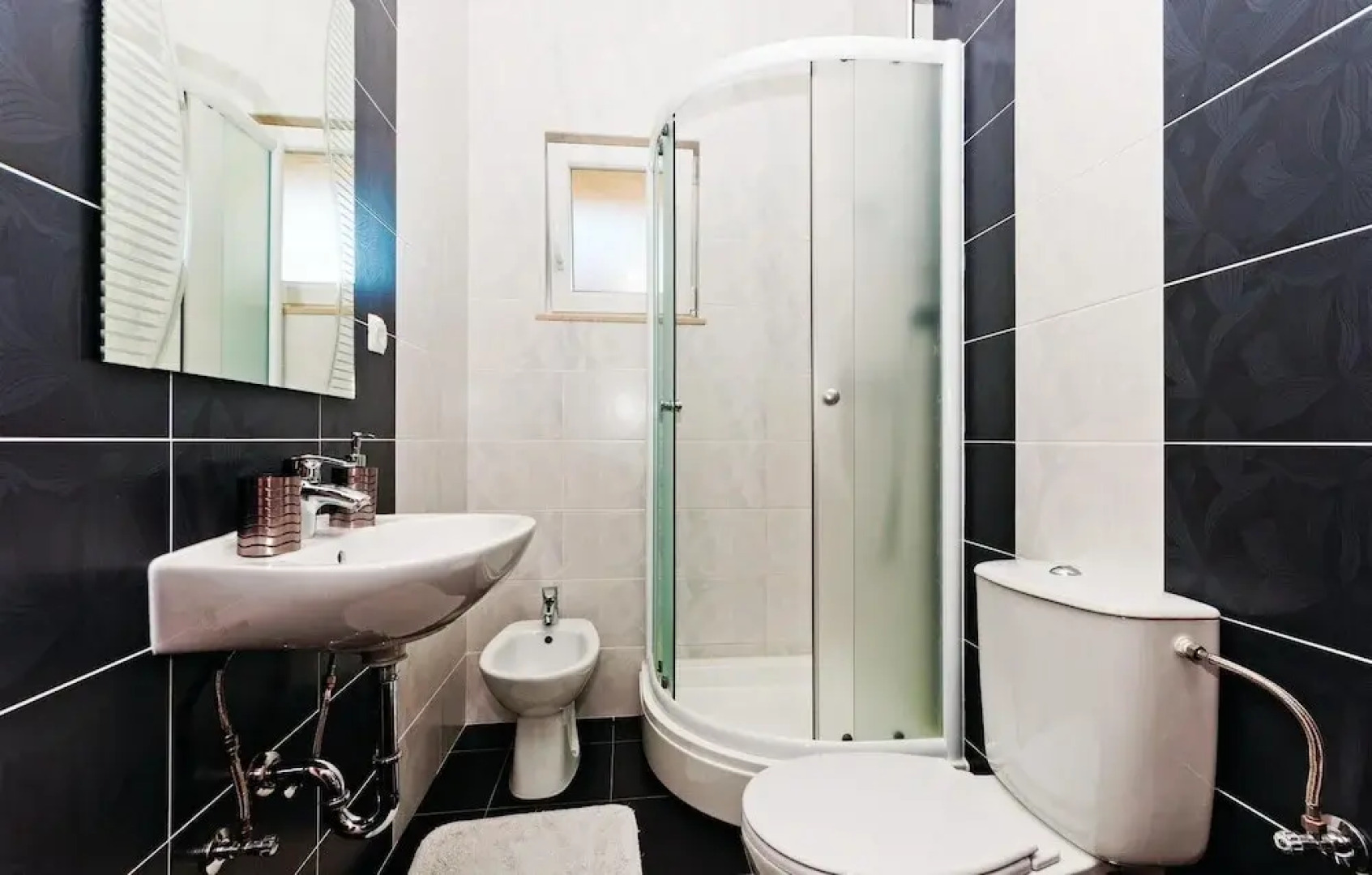 Beautiful Home in Gorica With Wifi and 4 Bedrooms