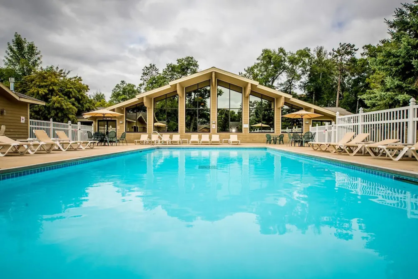 Kavanaugh's Sylvan Lake Resort