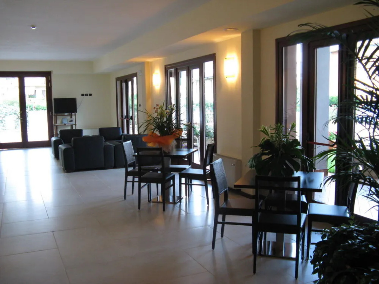 International Hotel Iseo