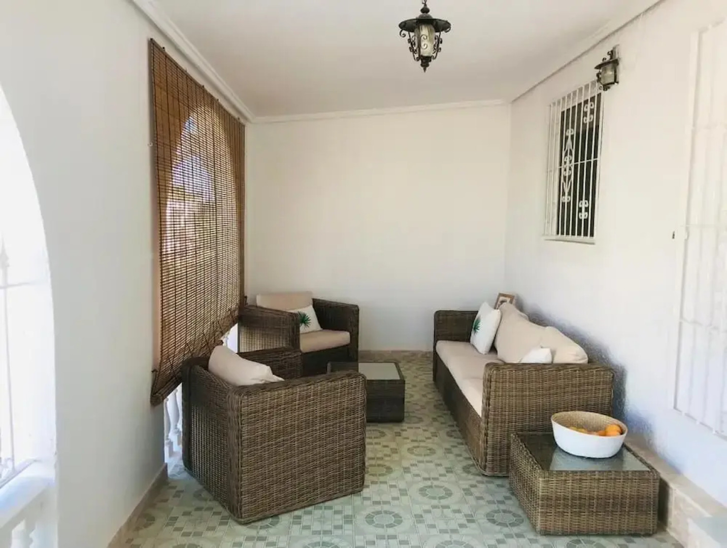 2 Bedroom 1 Bathroom Villa, Wifi, Tv, Short Walk to Beach, Bars and Restaurants