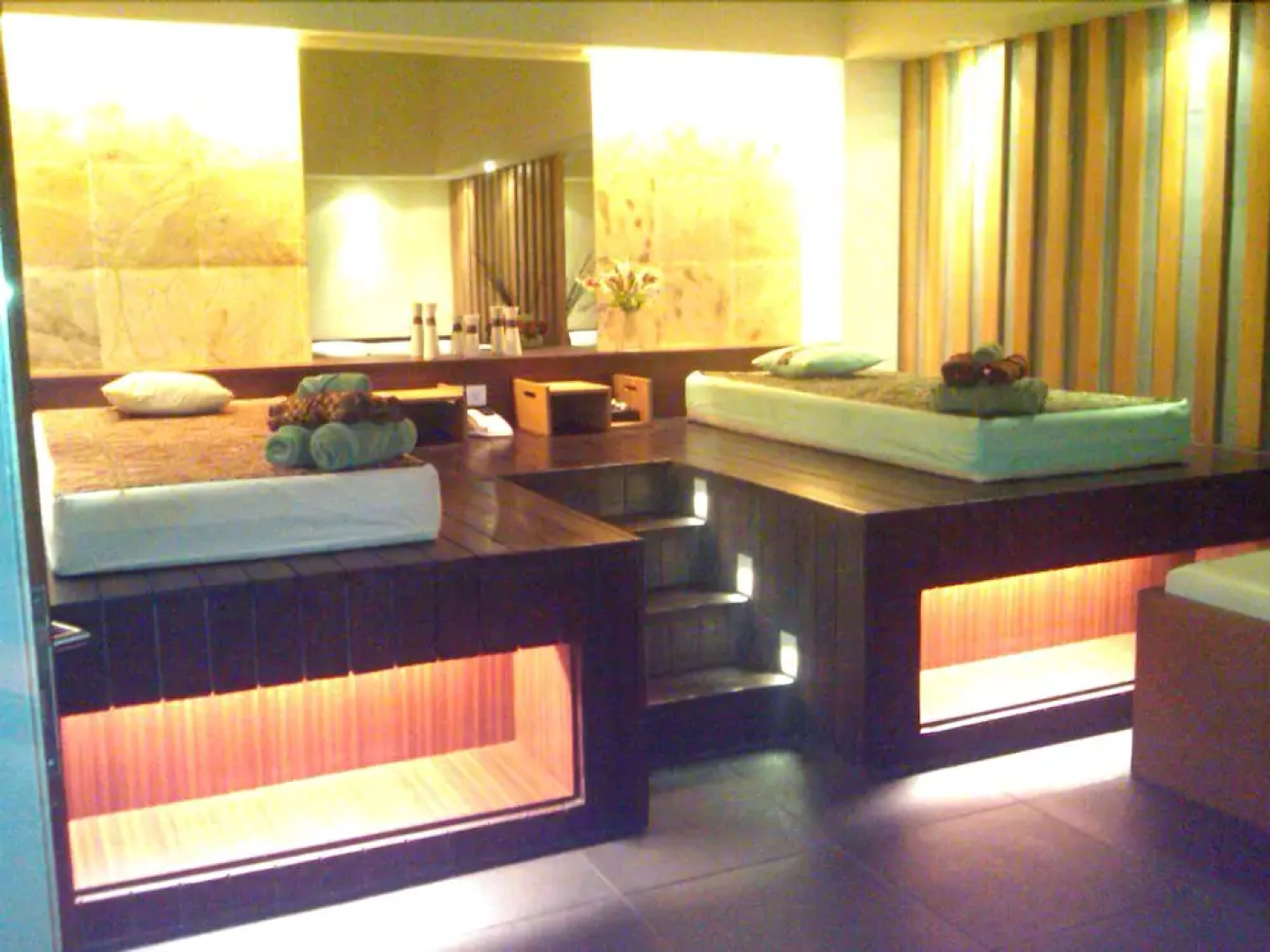 Sutanraja Hotel Convention & Recreation