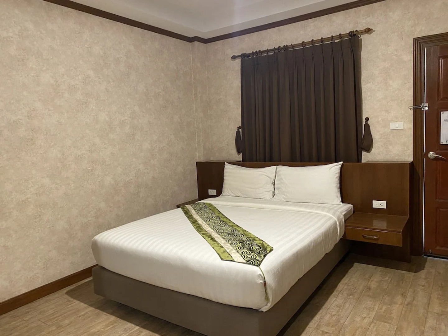 RoomQuest Chonburi Laem Chabang