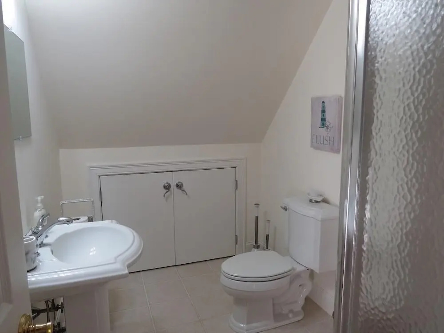 26 Whiteleys Way - Four Bedroom House