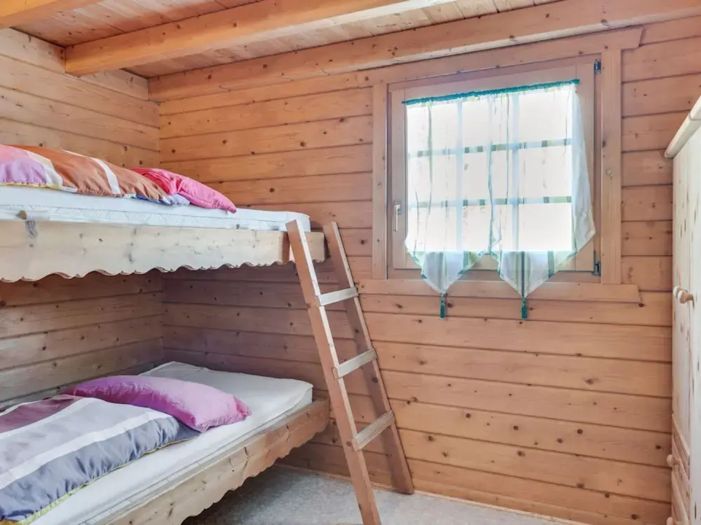 Charming Holiday Home With Private Garden