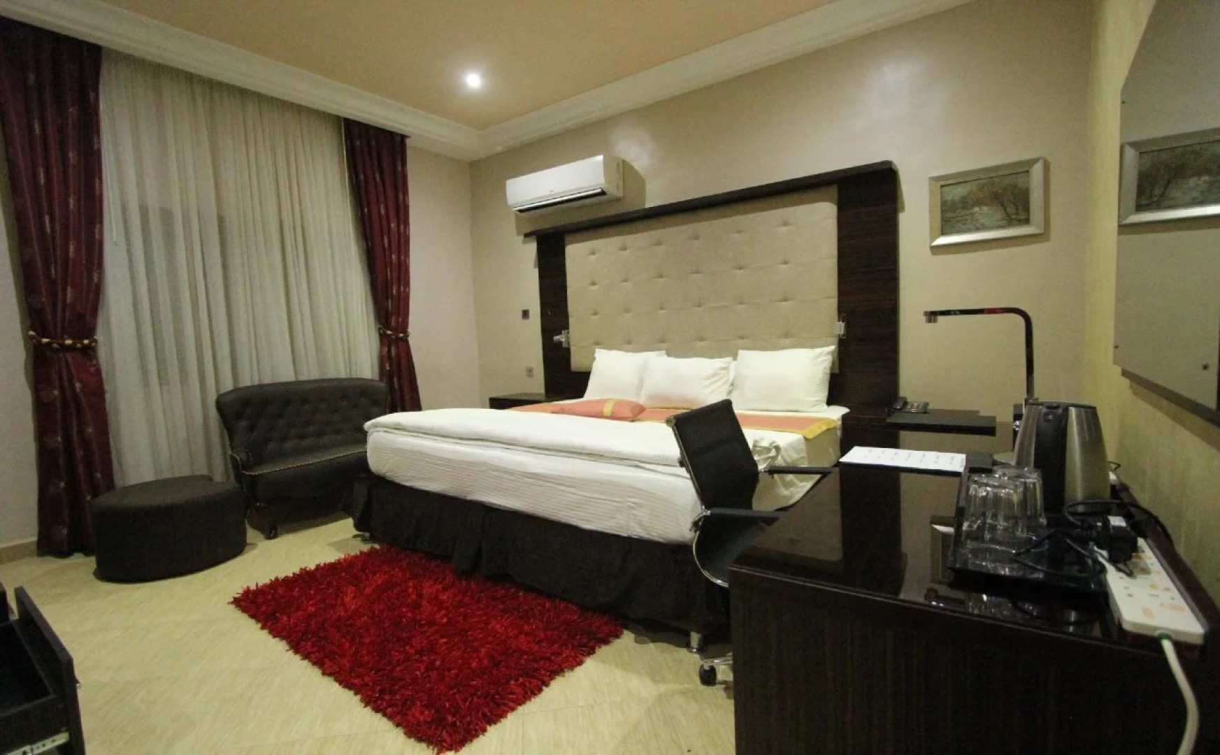 Eterno Hotels Limited