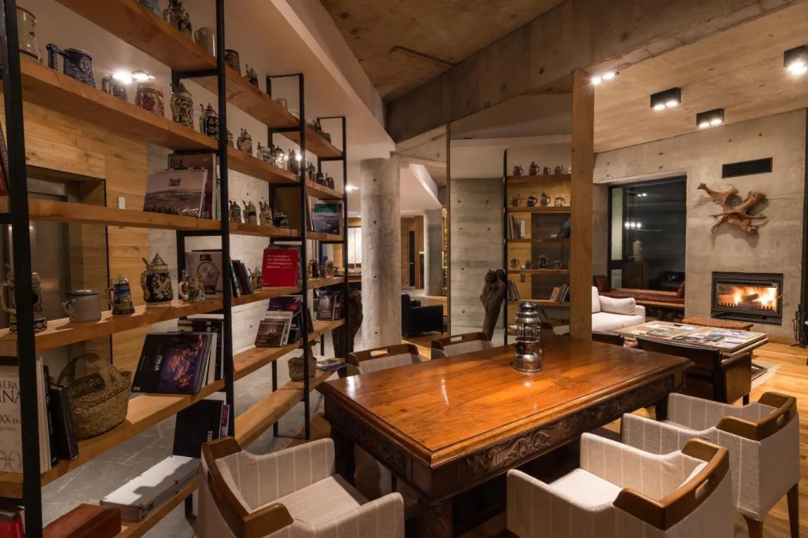 Hotel AWA Puerto Varas