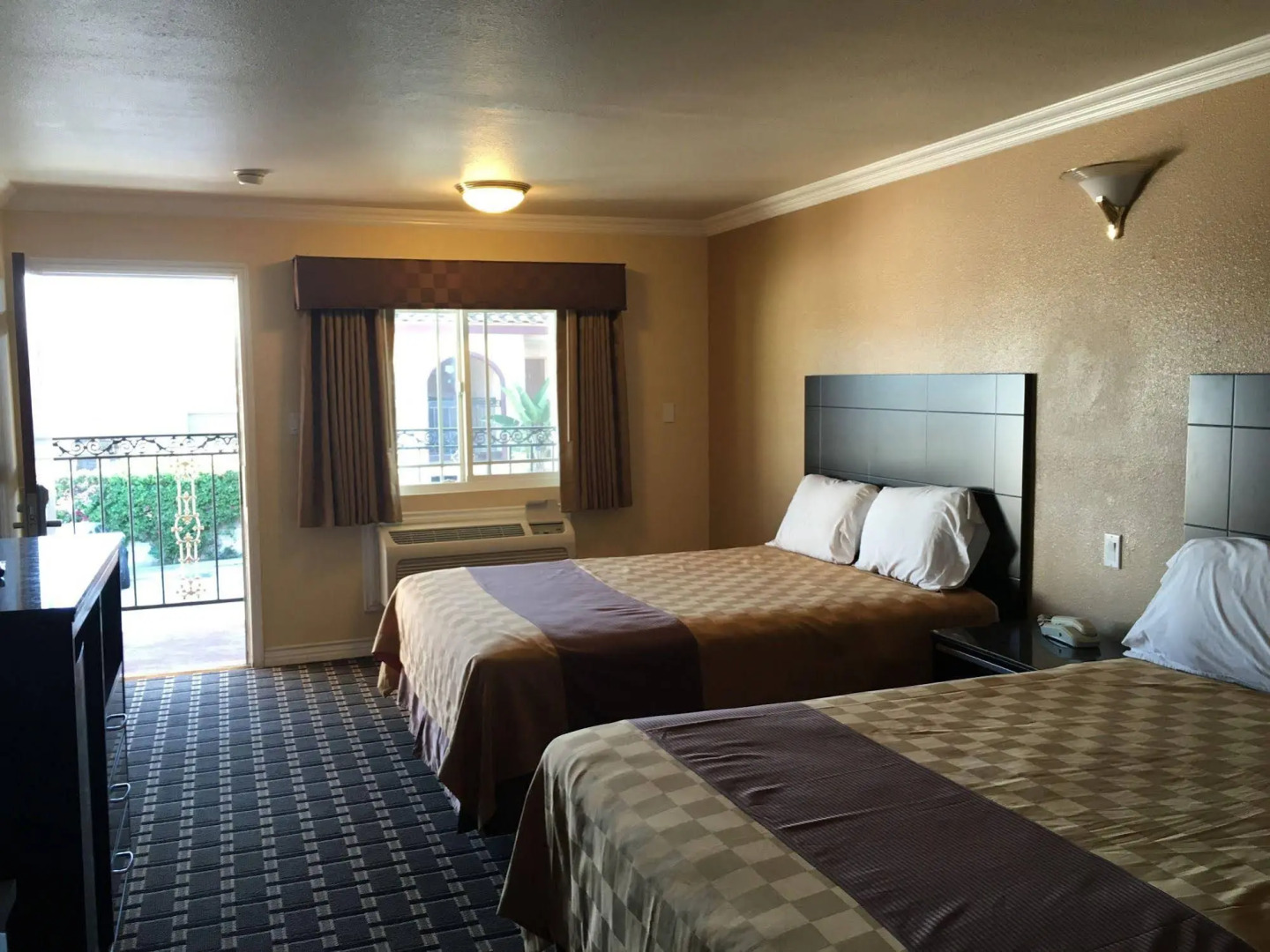 Hacienda Inn