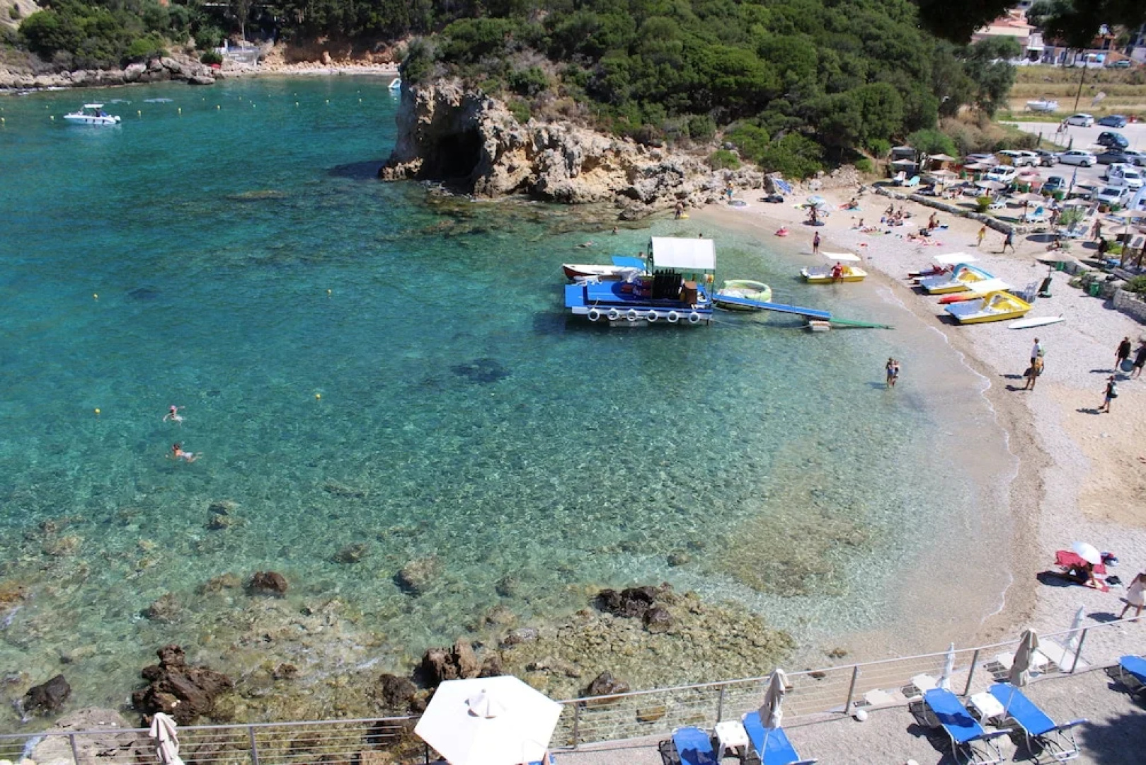 Zefiros Traditional Hotel