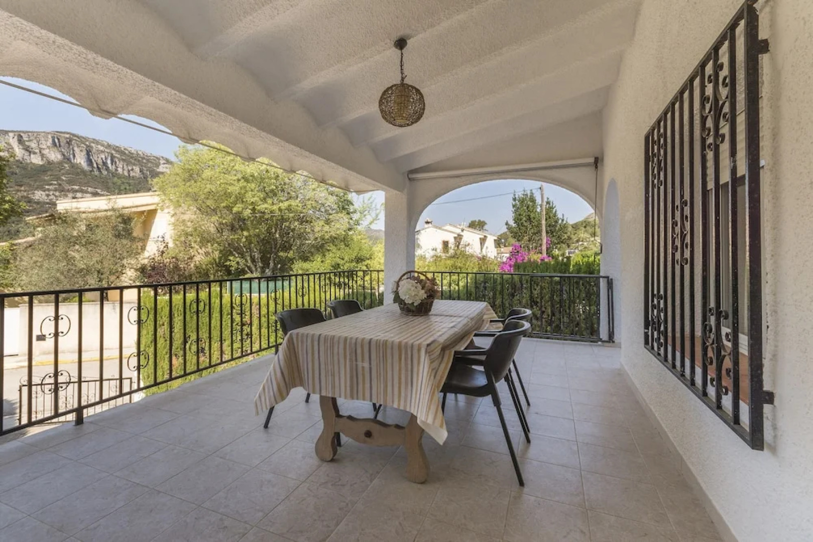 Cova De L Aire in La Drova