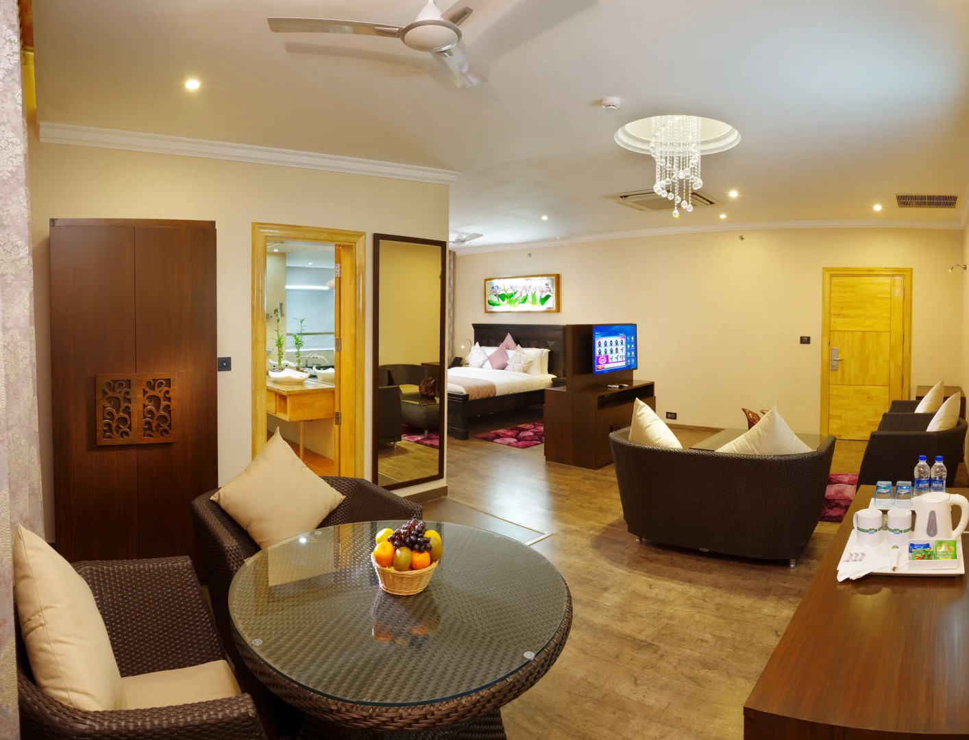 The Panoramic Getaway