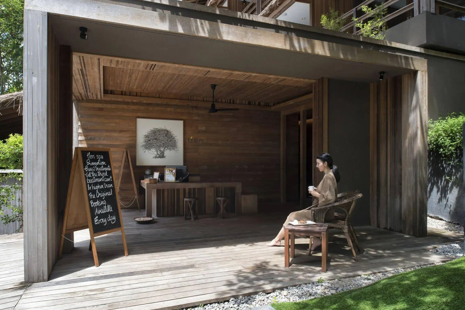 Beach Club by Haad Tien