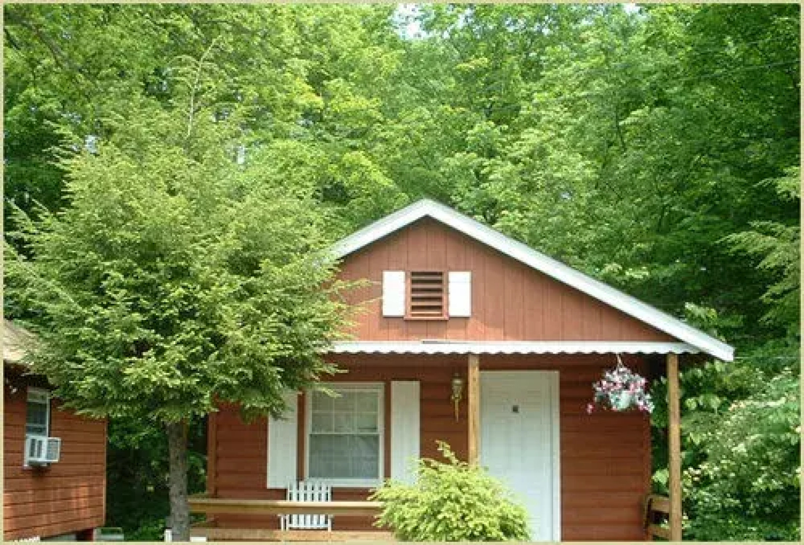 Seven Dwarfs Motel and Cabins