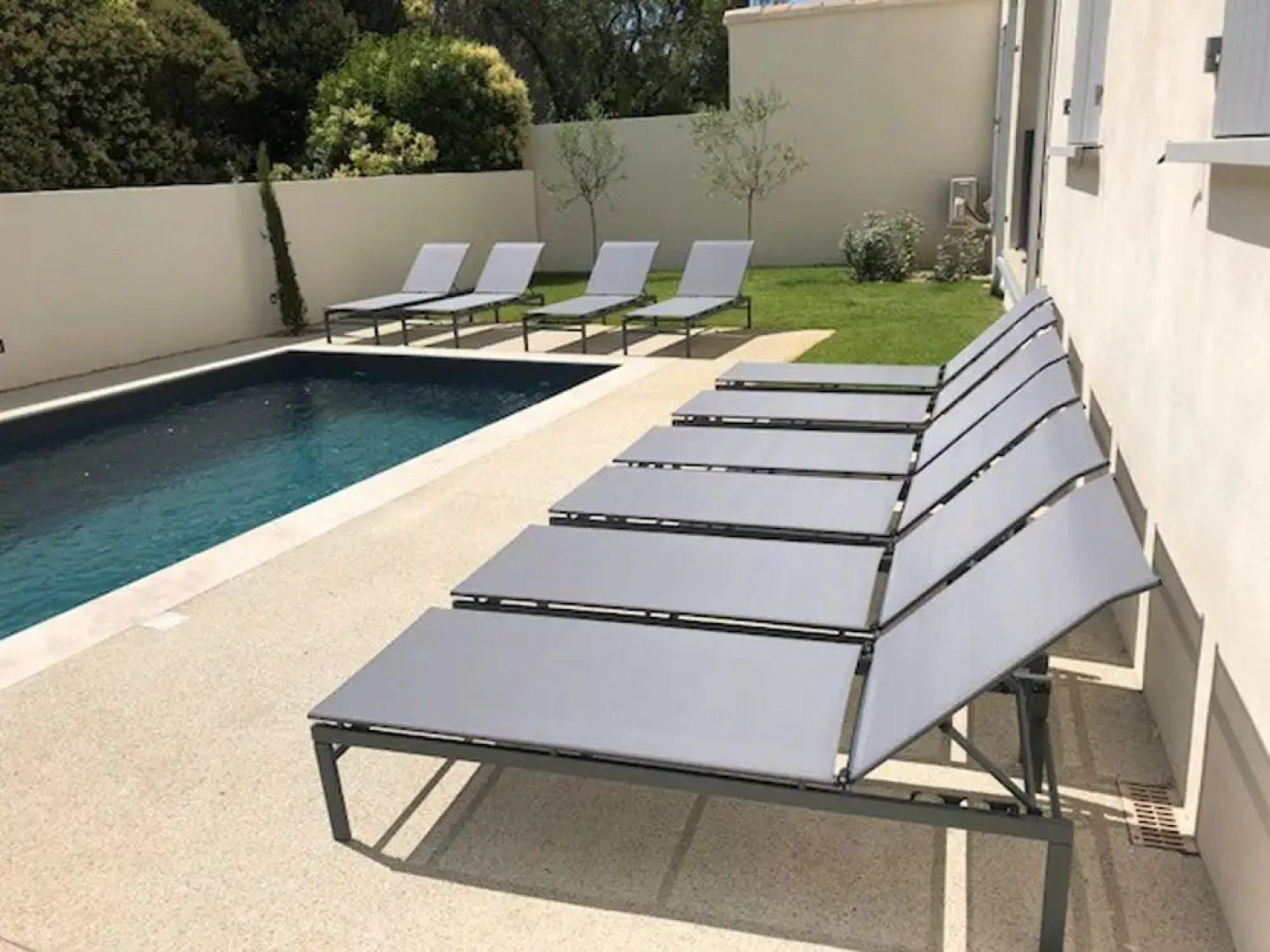 Apartment with 2 Bedrooms in Malaucène, with Pool Access And Wifi