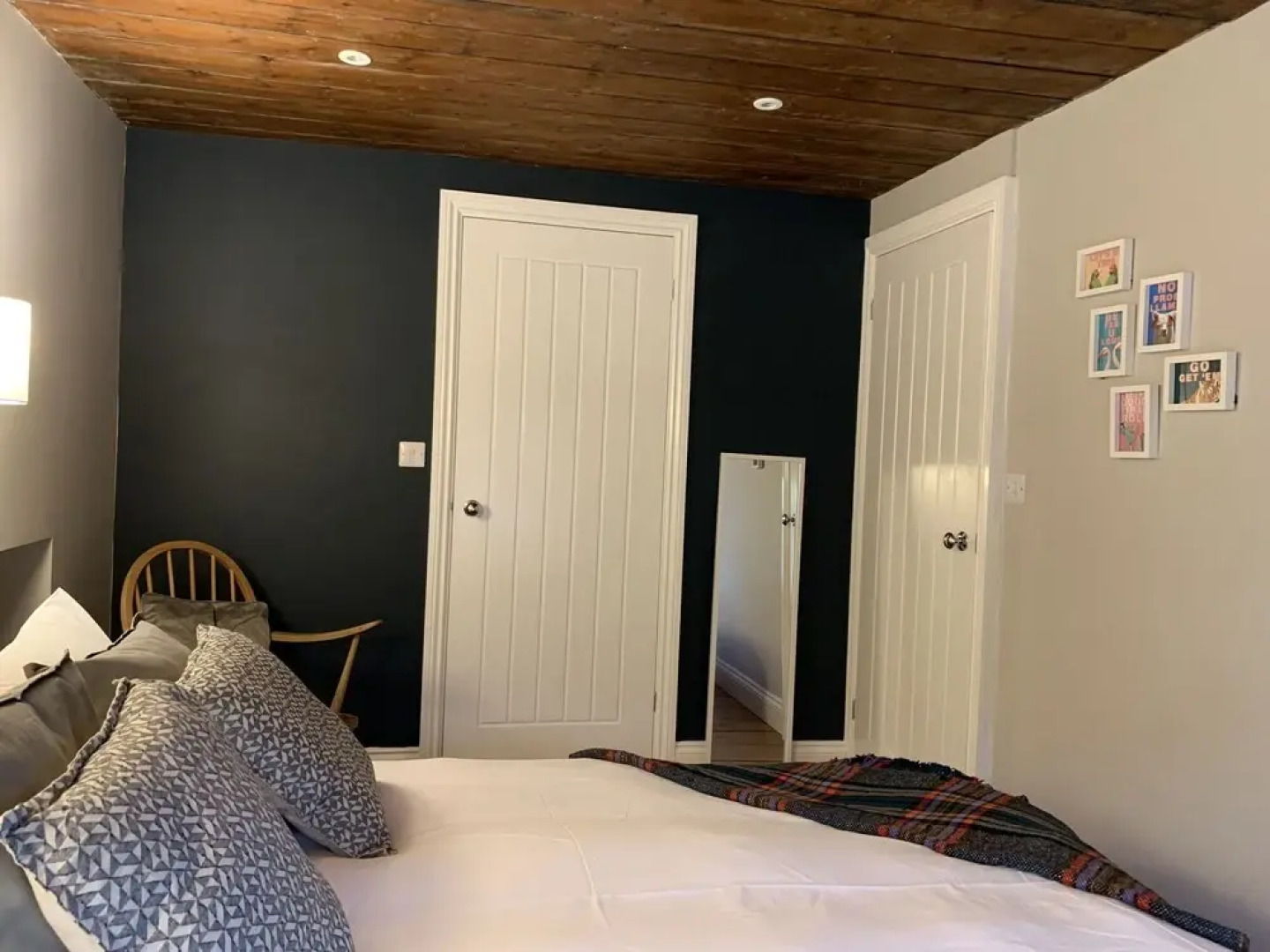 Min-Y-Fford, 19th century cottage, sleeps 8