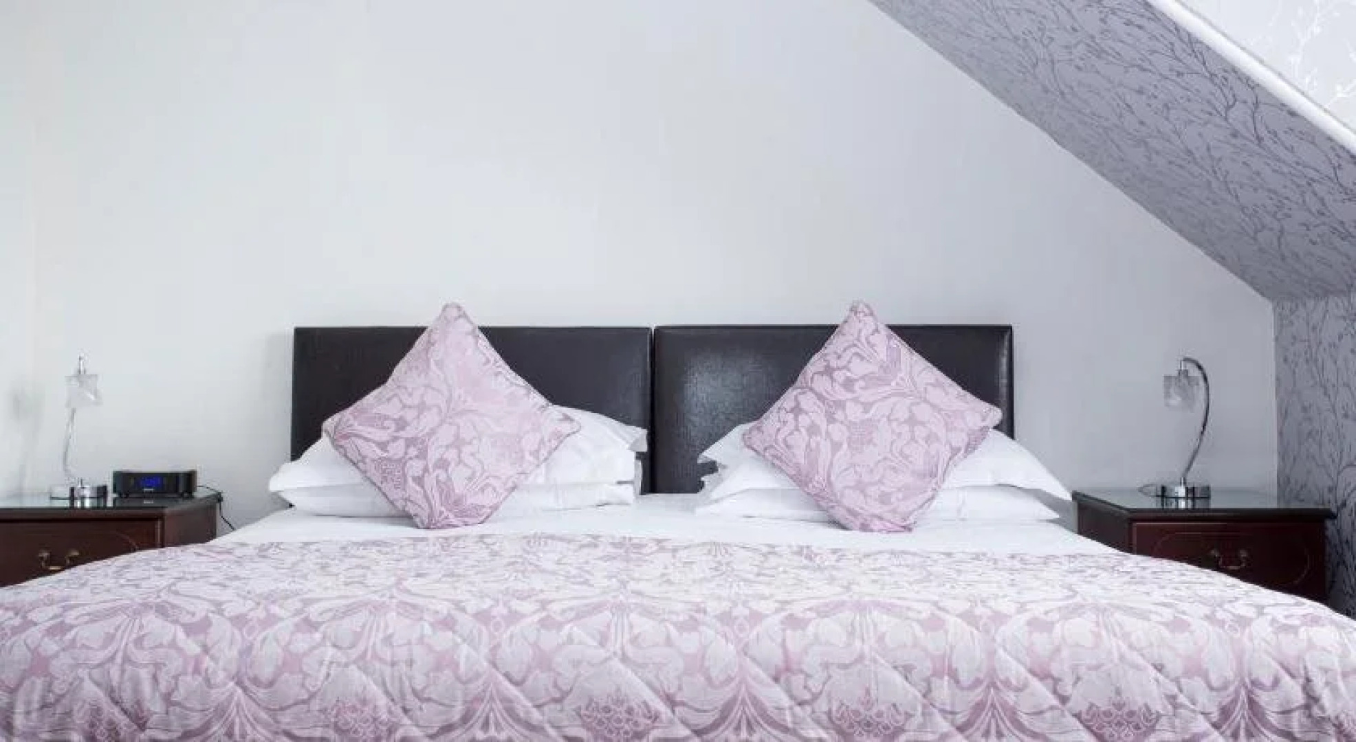 26 The Crescent - Guest House