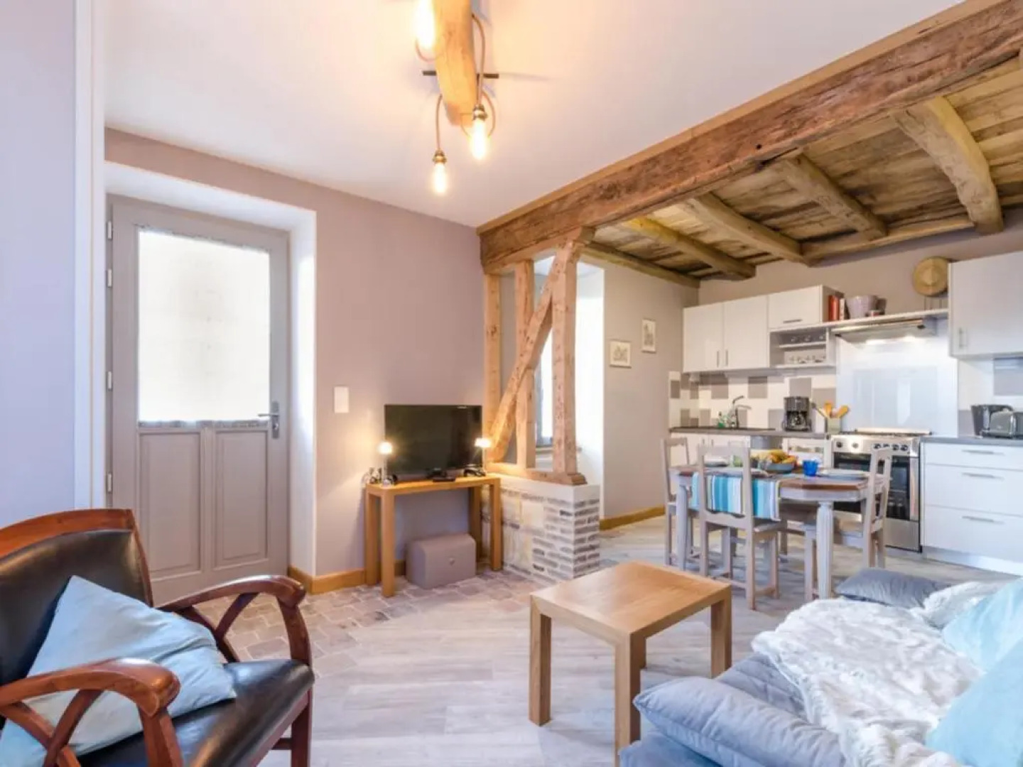 Gîte Estissac, 3 pièces, 4 personnes - FR-1-543-82