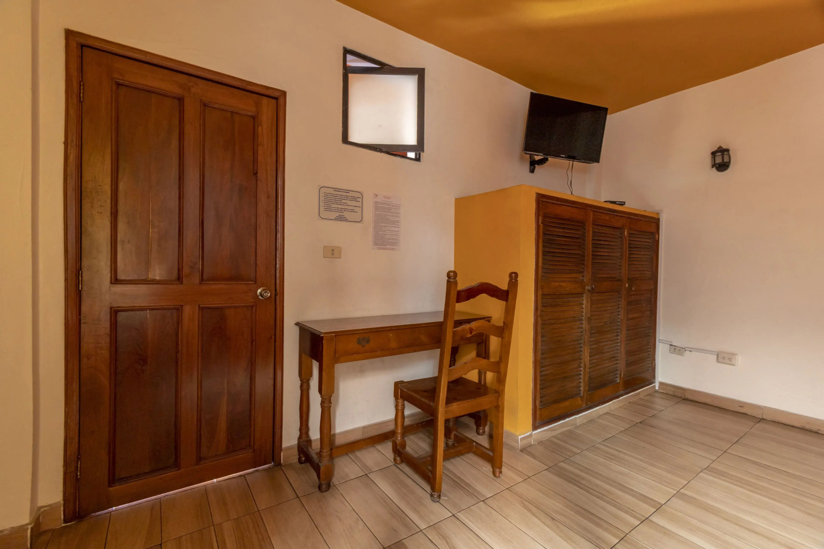 Meson Real Hotel & Suites