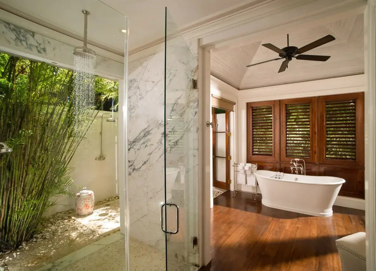 Round Hill Hotel And Villas