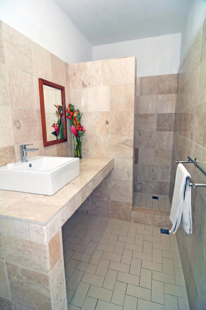 Coconut Palms Resort & Diamond Casino