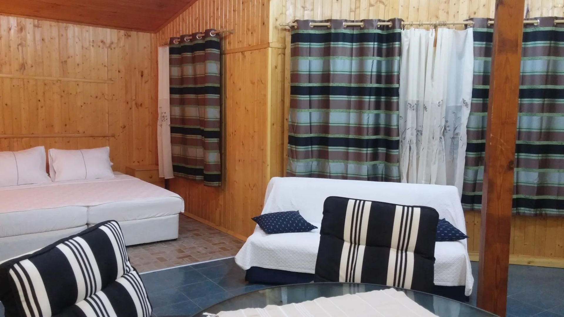 Galeria In The Garden