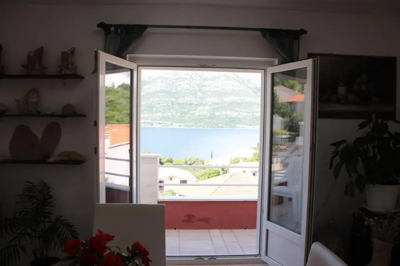 Apartments Ustavdic