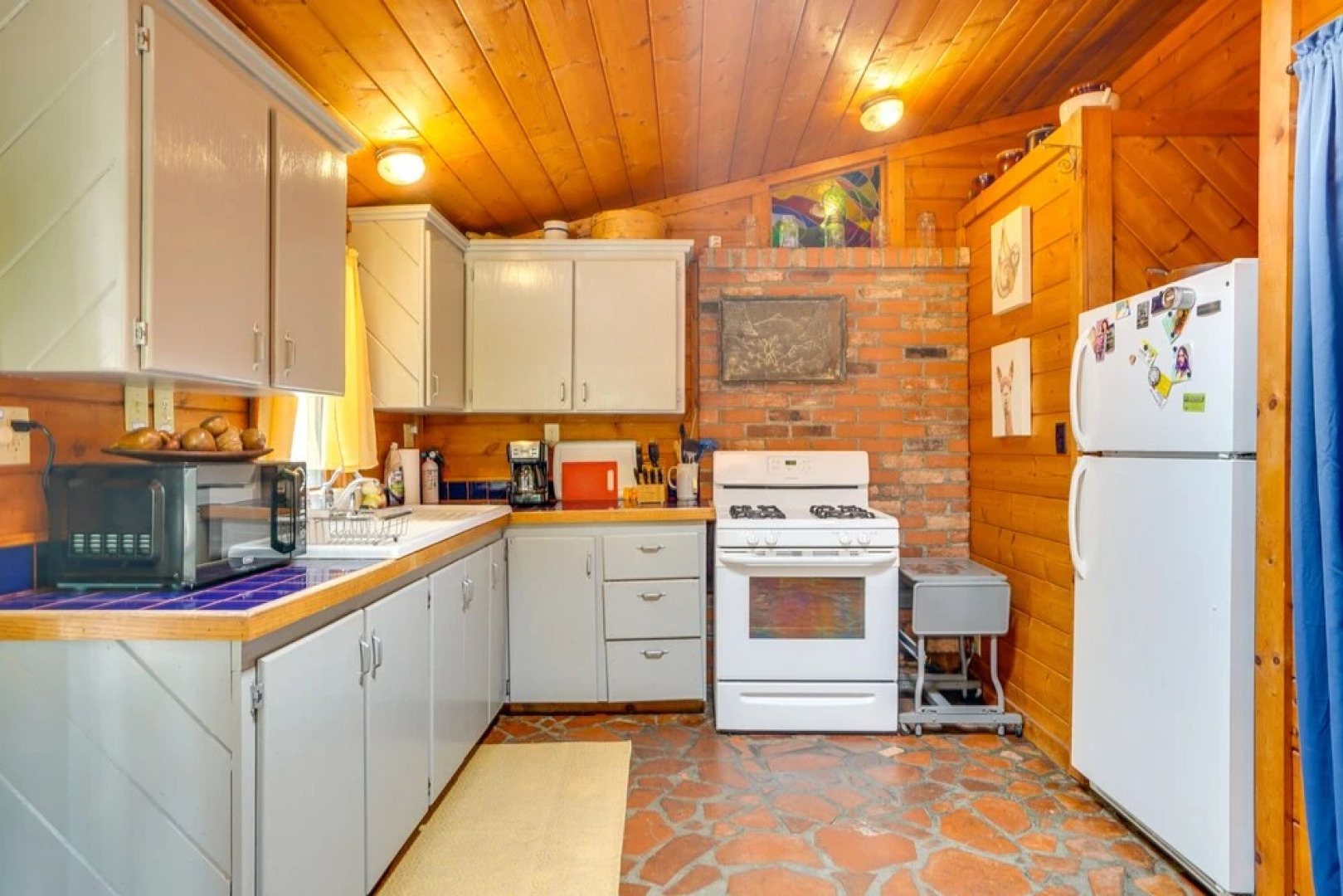 Bisbee Vacation Rental w/ Mountain Views & Sunroom