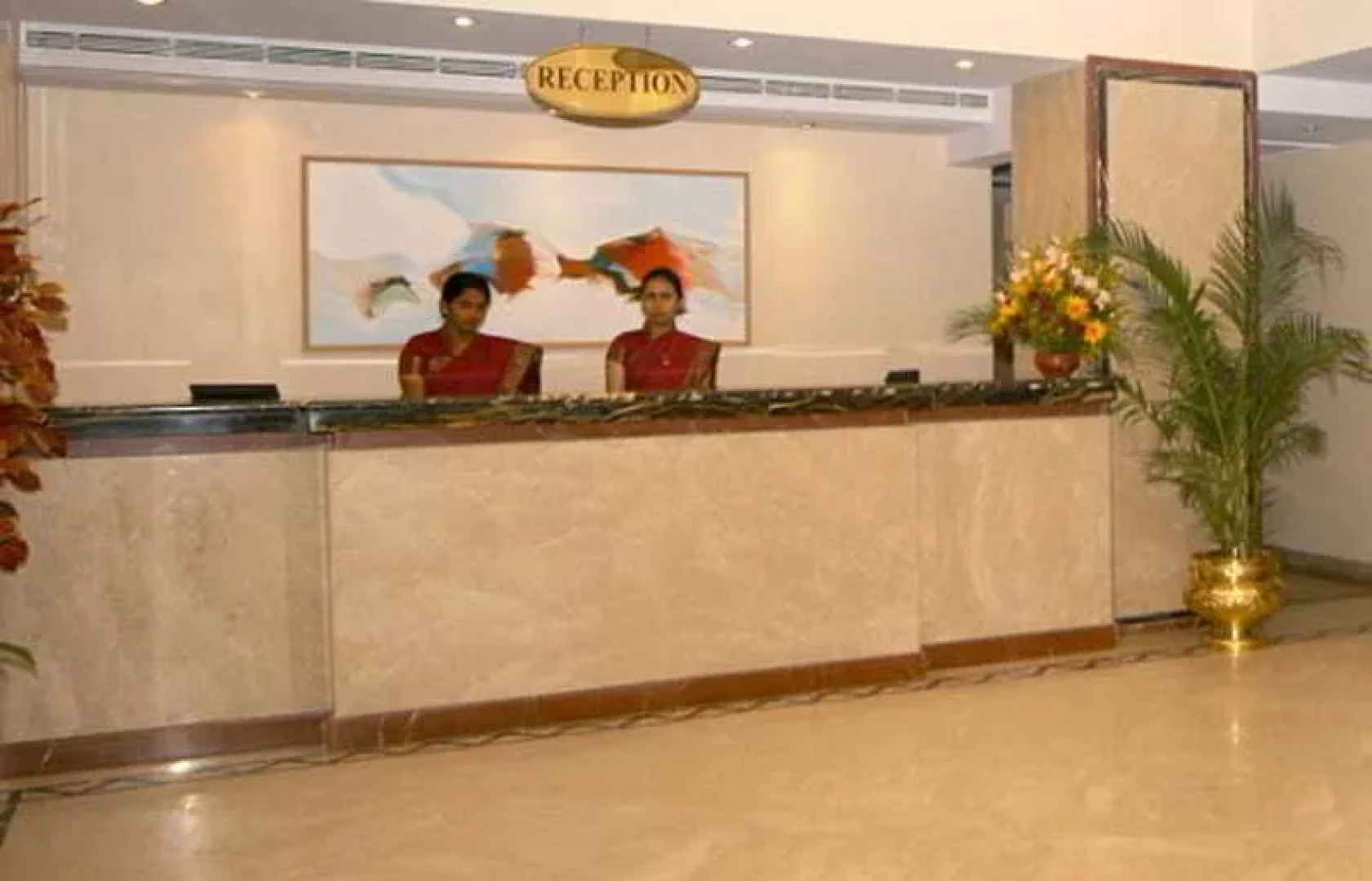 Hotel AJ International