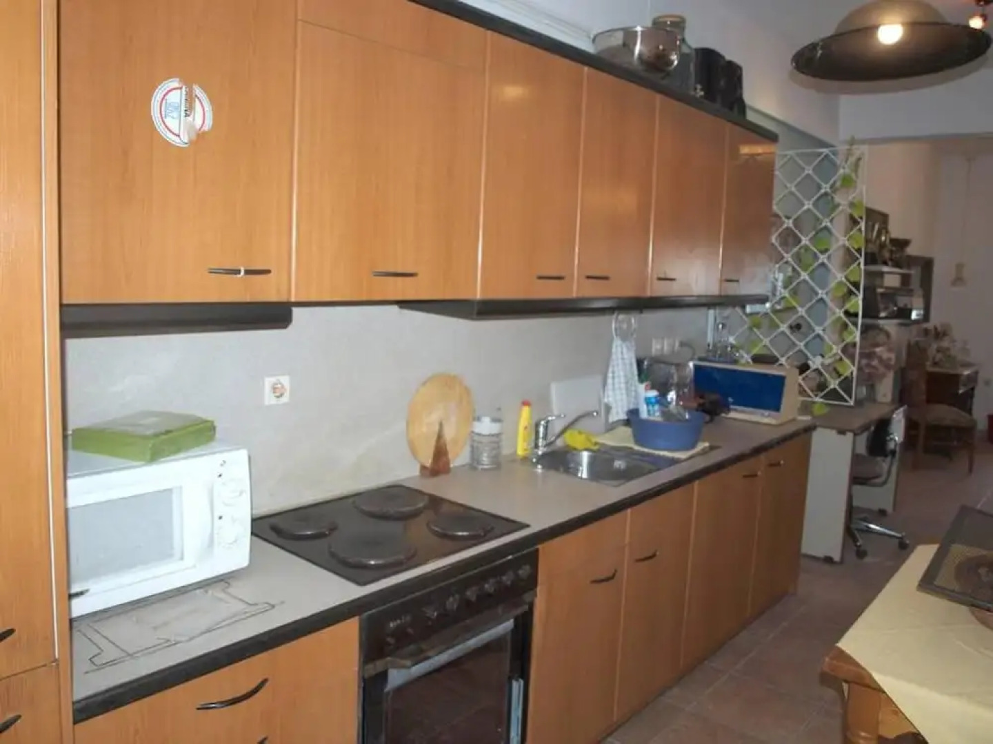 Alonaki Seafront Cottage