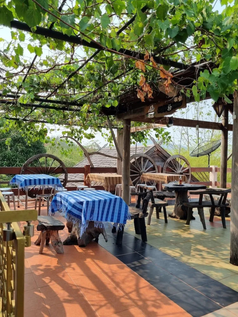 Sawasdee Sichang Resort