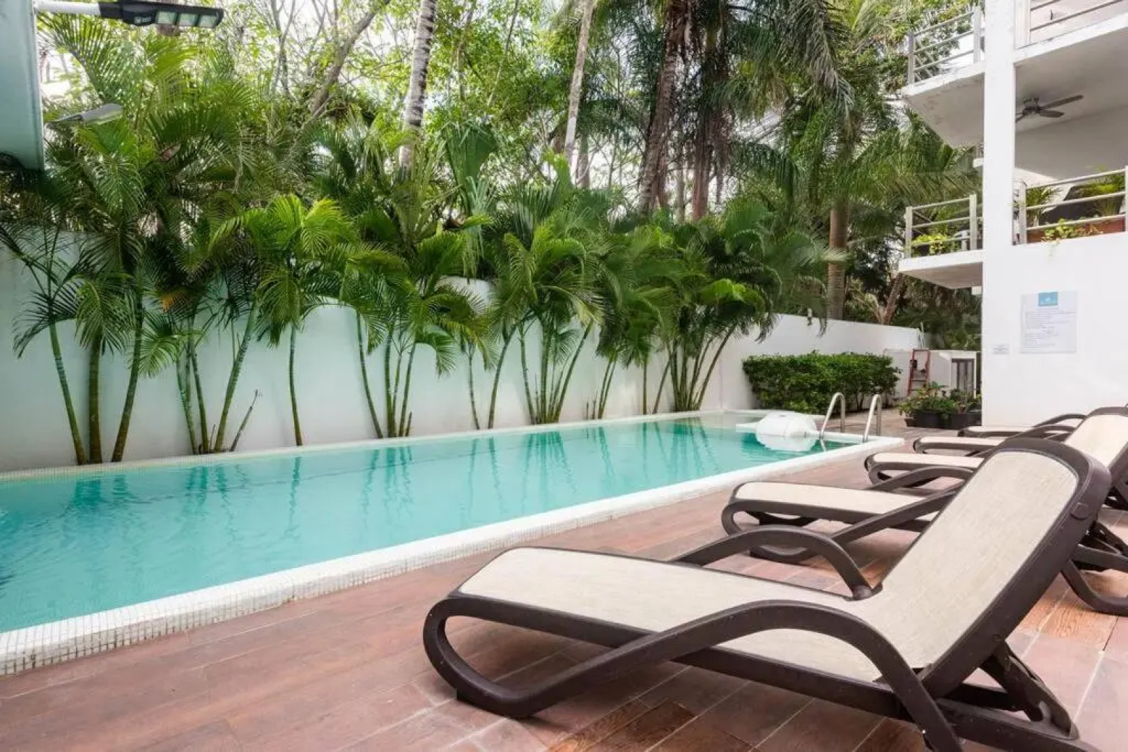 Peaceful & beautiful 3 min walking to the beach