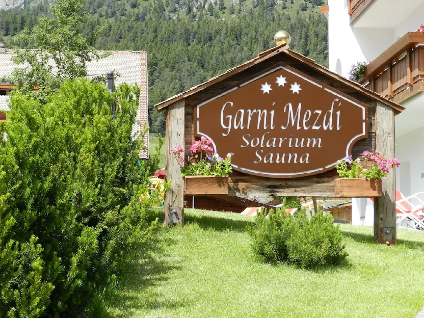 Garni Apartments Mezdi