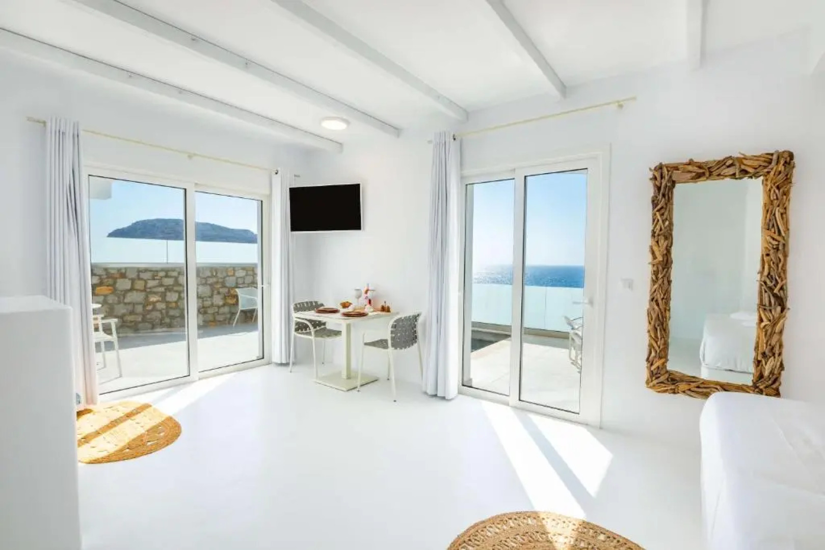 Thalasidi Luxury Suites