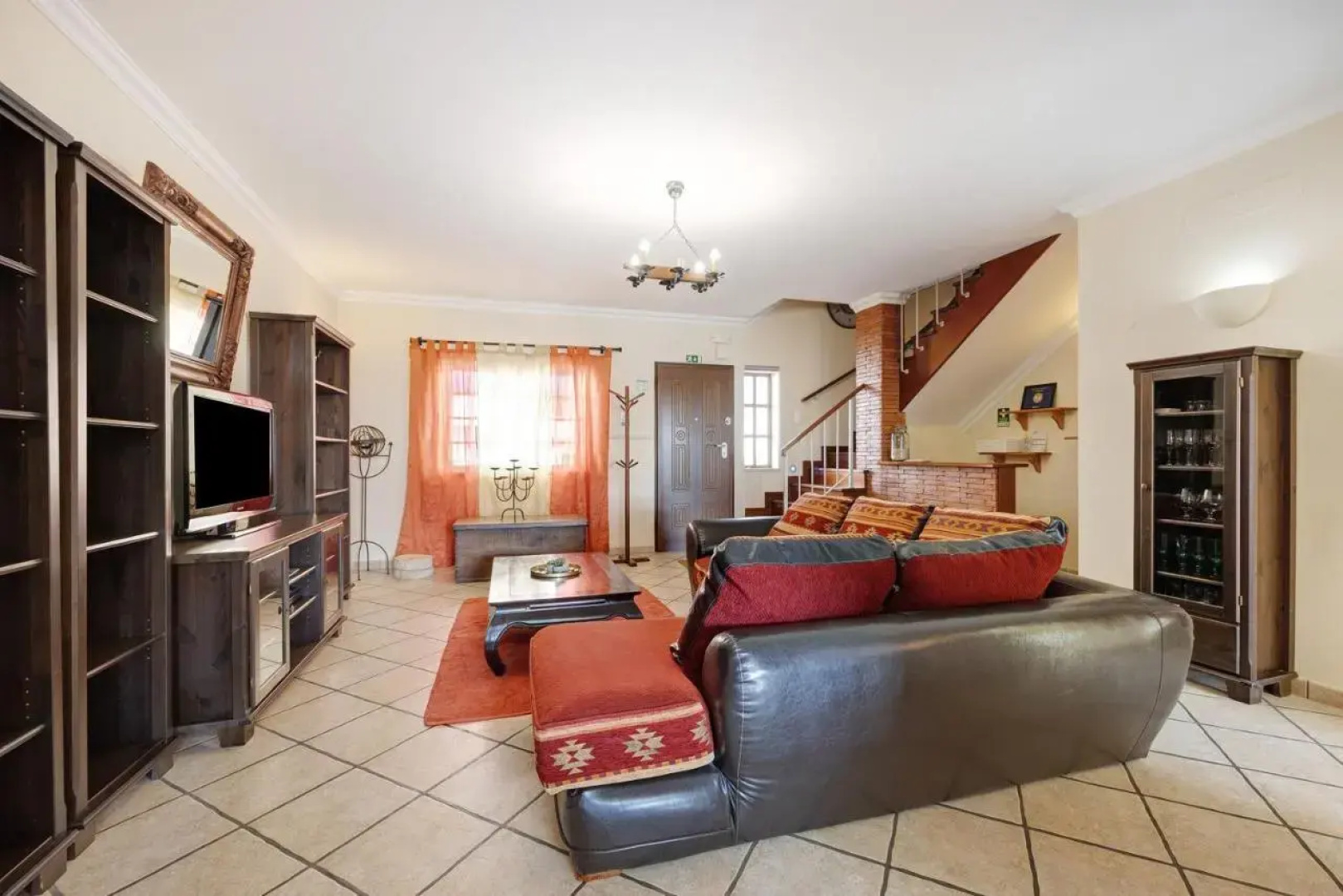 Friendly House