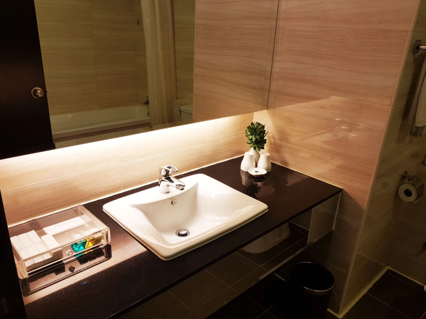 Pan Borneo Hotel Kota Kinabalu