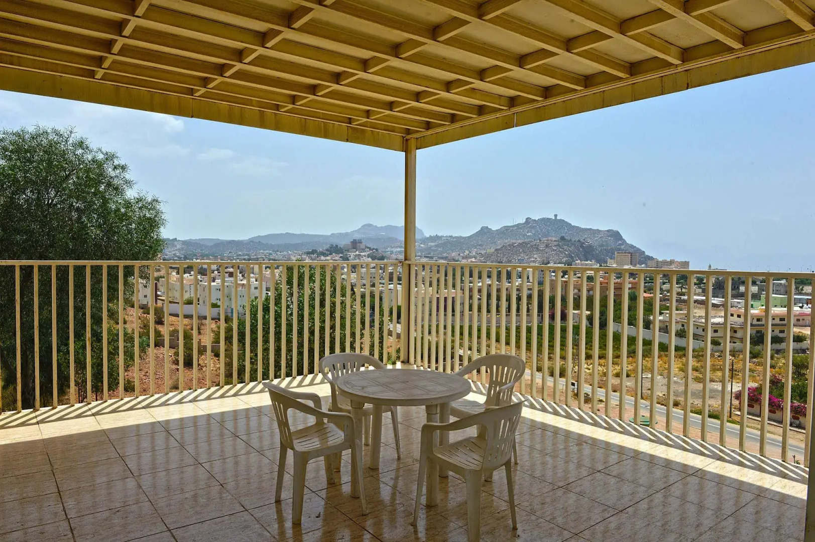 Lafontaine Durrat Al-Hada Suites