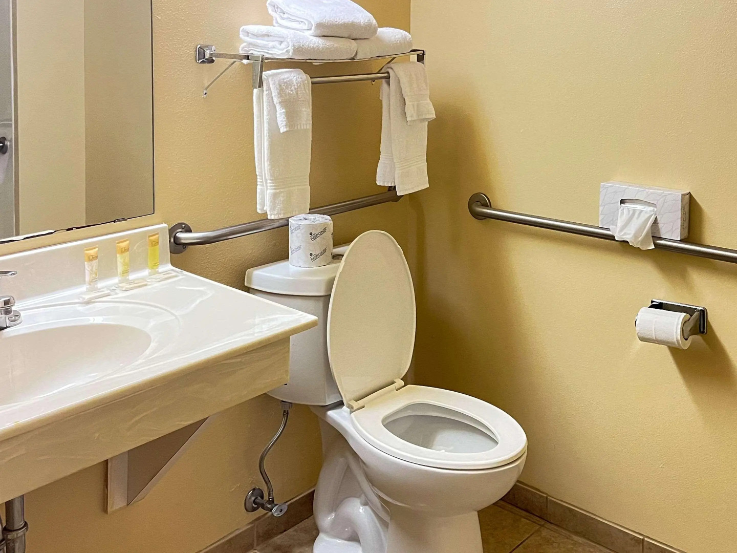 Comfort Inn & Suites Madison East Interstate I-90