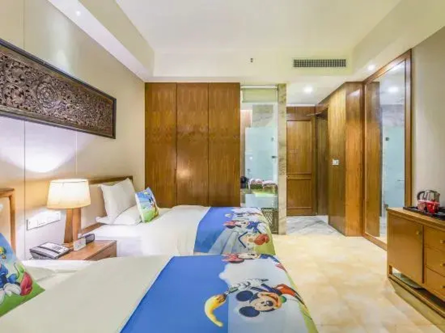 Sanmenxia Feicui Lichi Hot Spring Resort Hotel