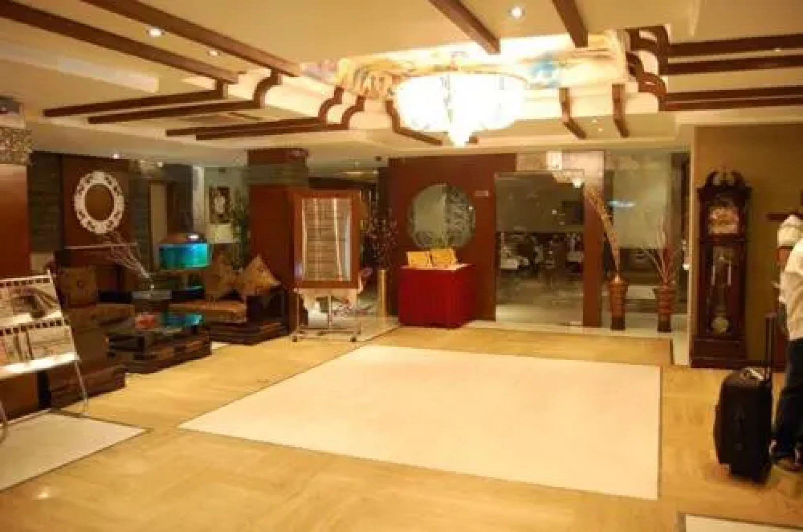 Hotel Amit International