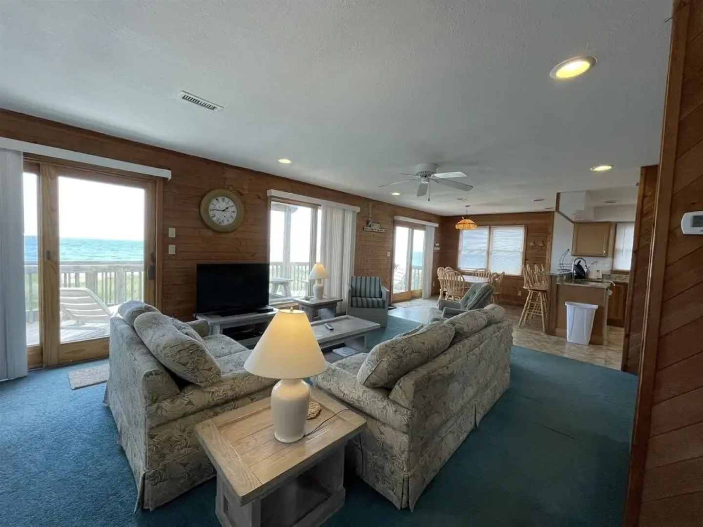 South Beach 4 Bedroom Cottage by RedAwning