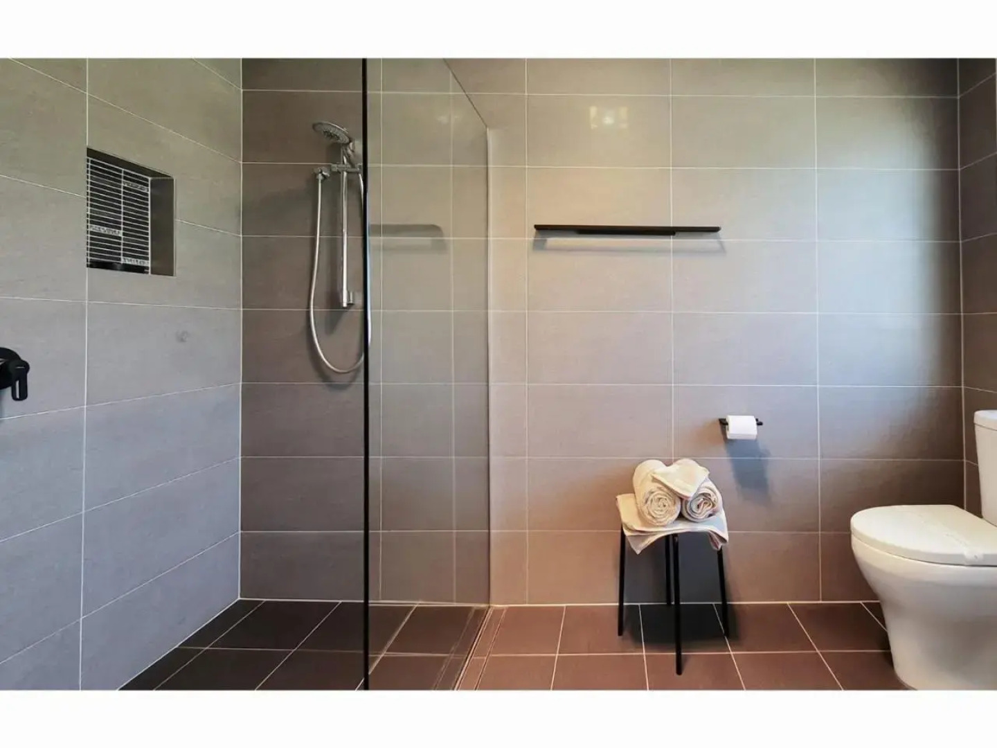 Pelican Beach House 2 Macleay Street