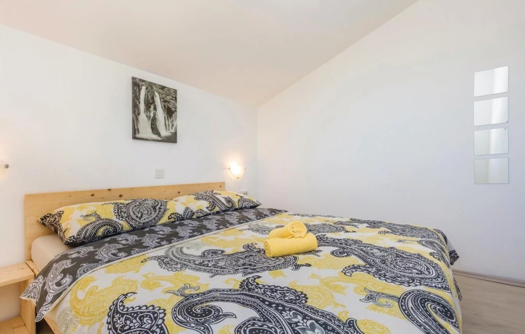 Nice Home in Lukovo with Hot Tub, WiFi & 4 Bedrooms