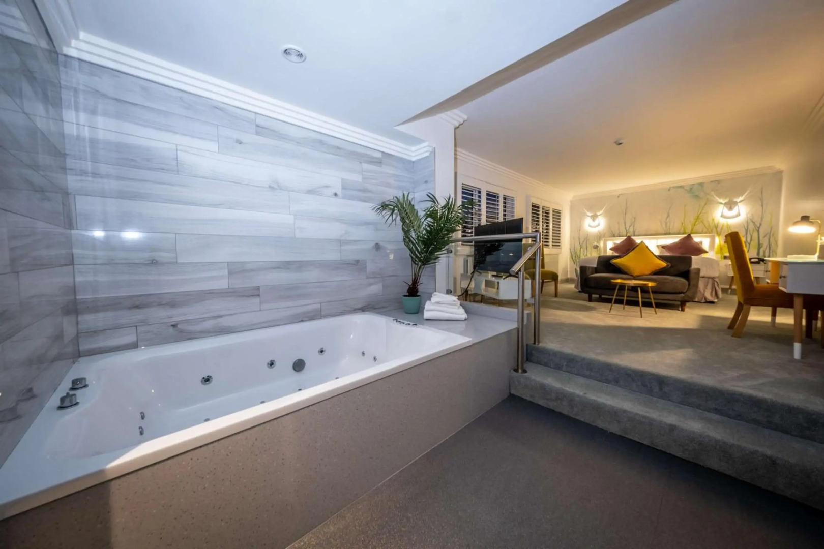 Best Western Plus White Horse Hotel