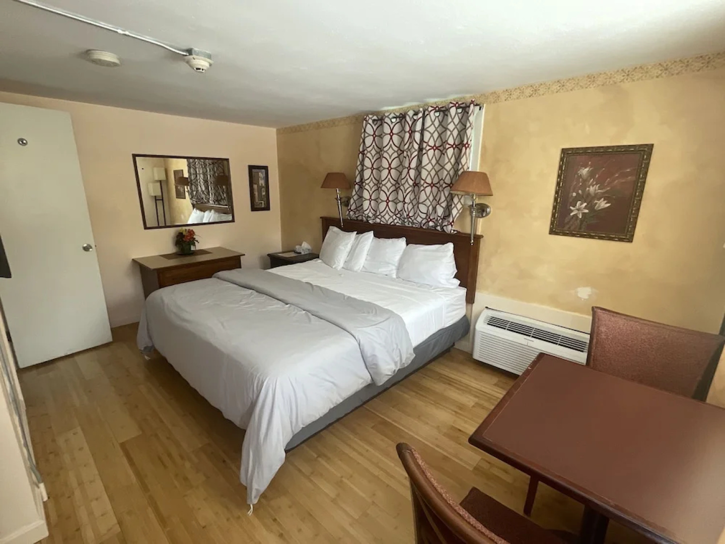 Aquastar Inn