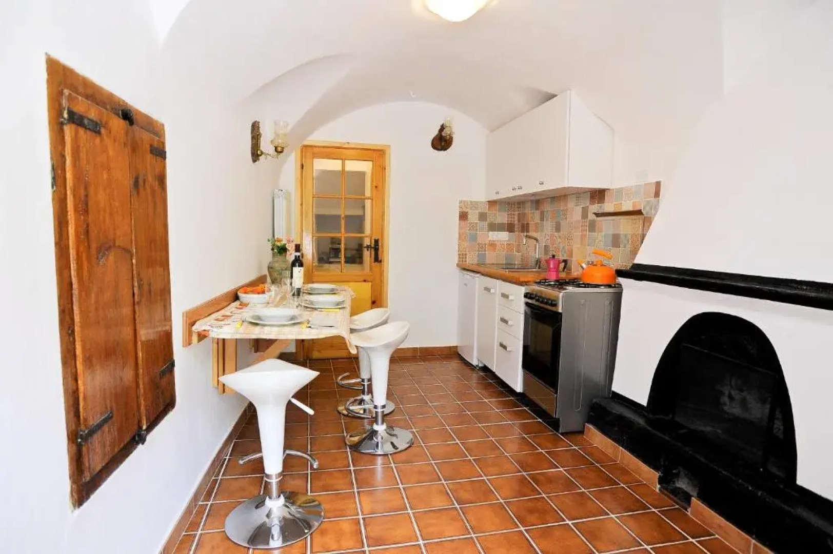 Panoramic Apartment with Balcony and Terrace