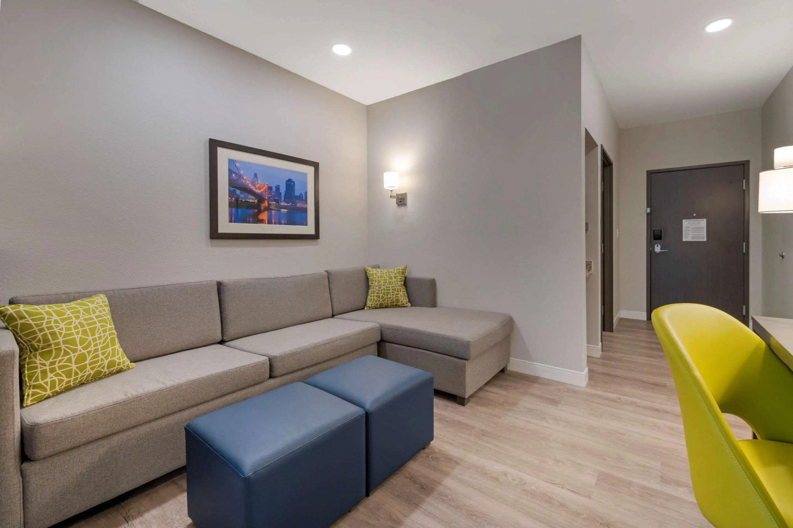 Comfort Suites Cincinnati University - Downtown