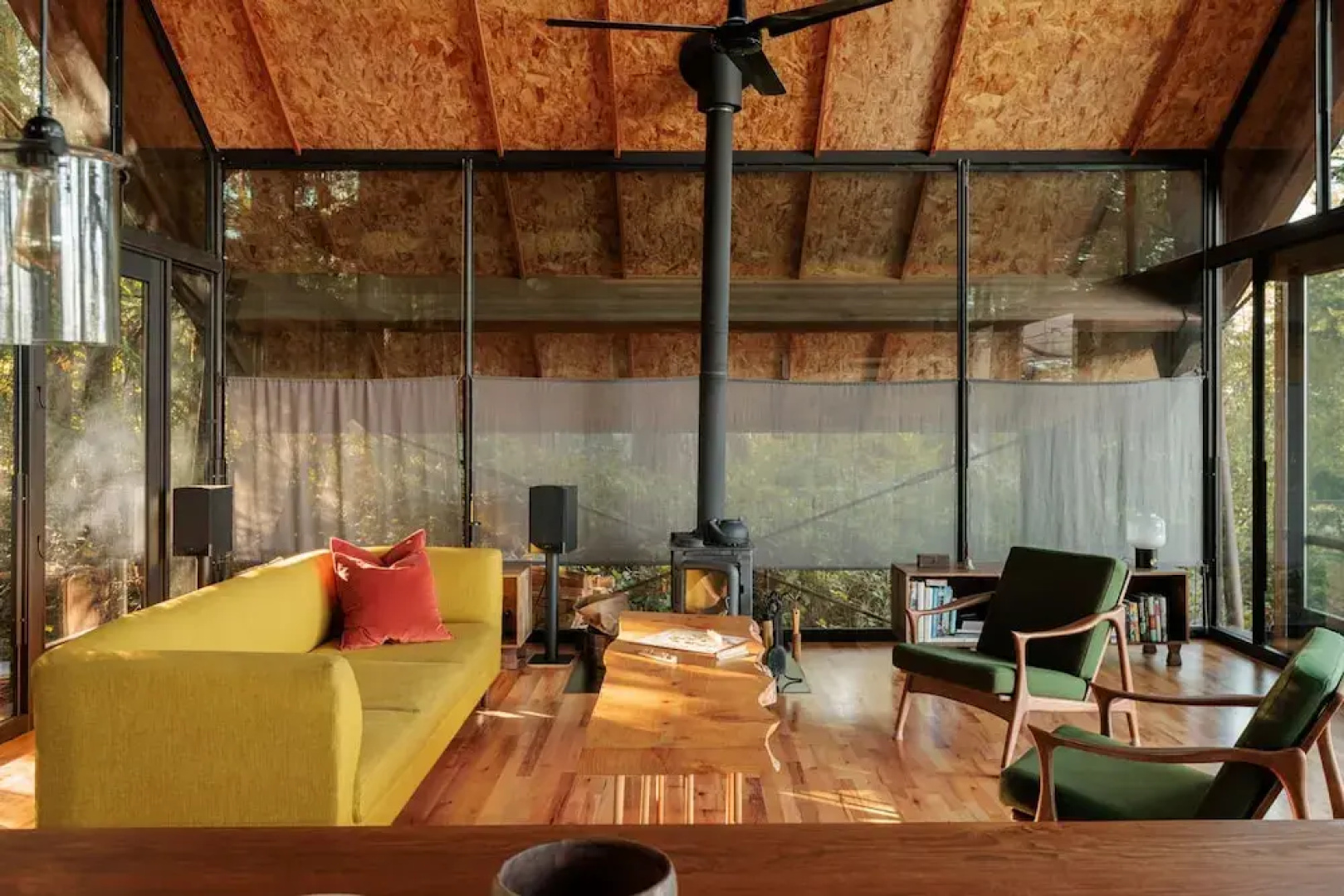Conner Glass Cabin by Boutique