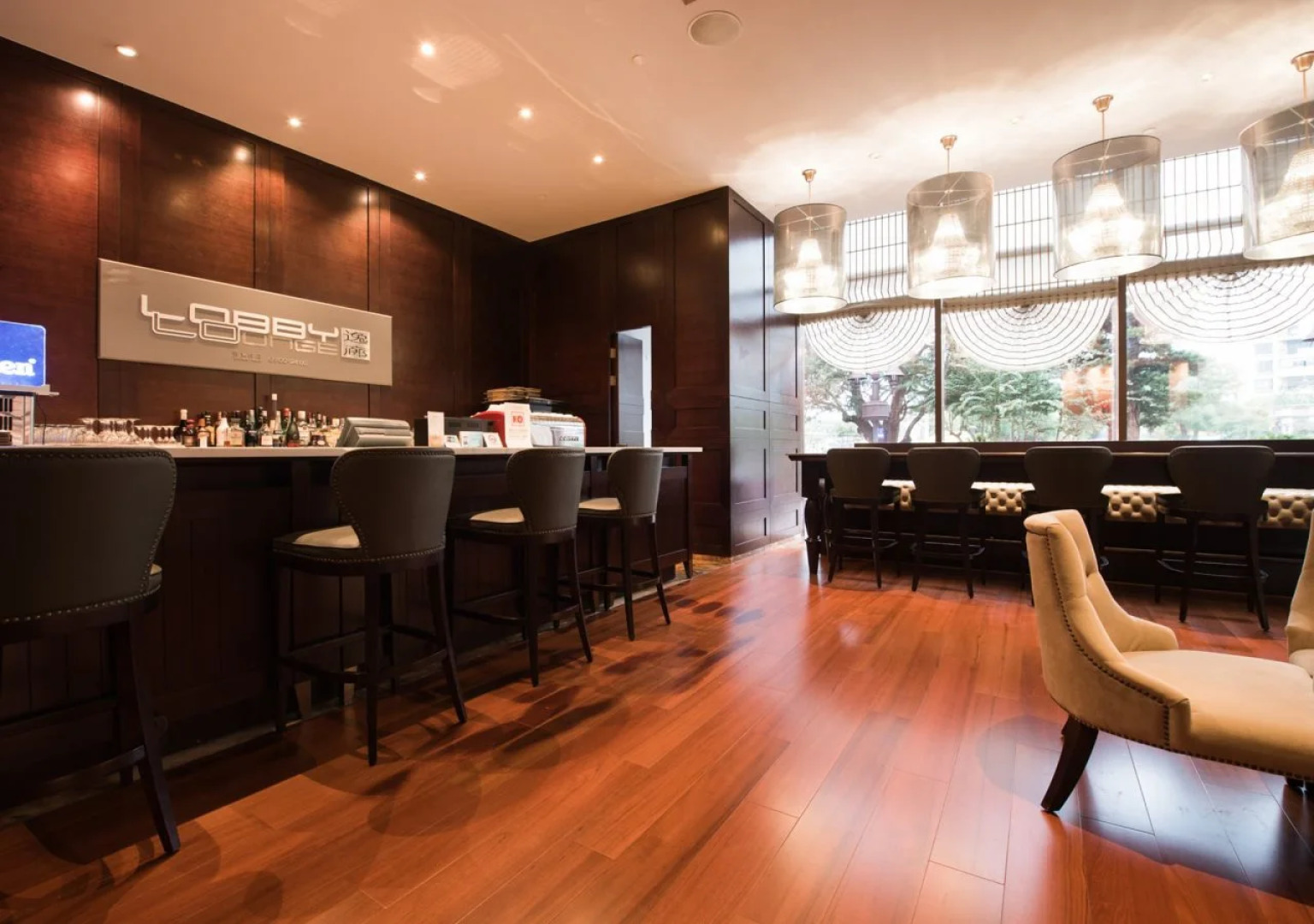 Royal International Hotel