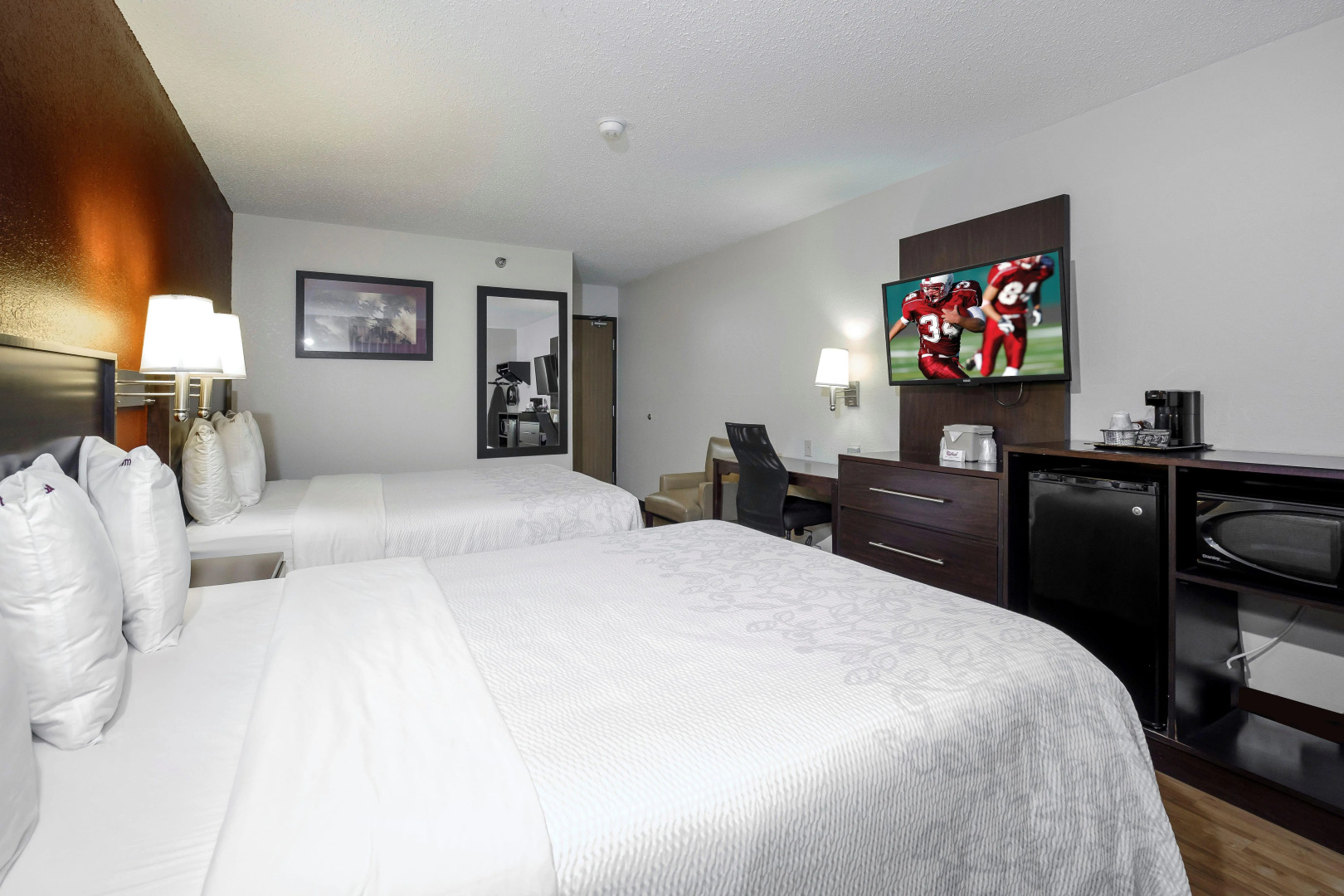 Red Roof Inn PLUS+ & Suites Malone